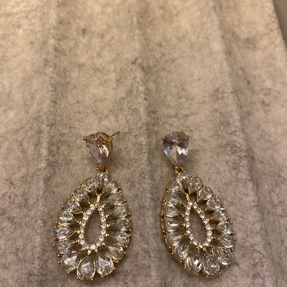 Earings - Brand New - Picture 2 of 3